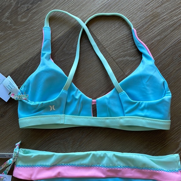 LoveShackFancy X HURLEY MAX COLORBLOCK BIKINI SET - Picture 13 of 15